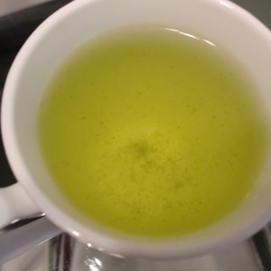 おもわず笑顔になっちゃう？！ラム酒入り緑茶